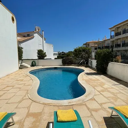 Noly - Shared Pool - 8 Guests - Albufeira Casa de Férias *
